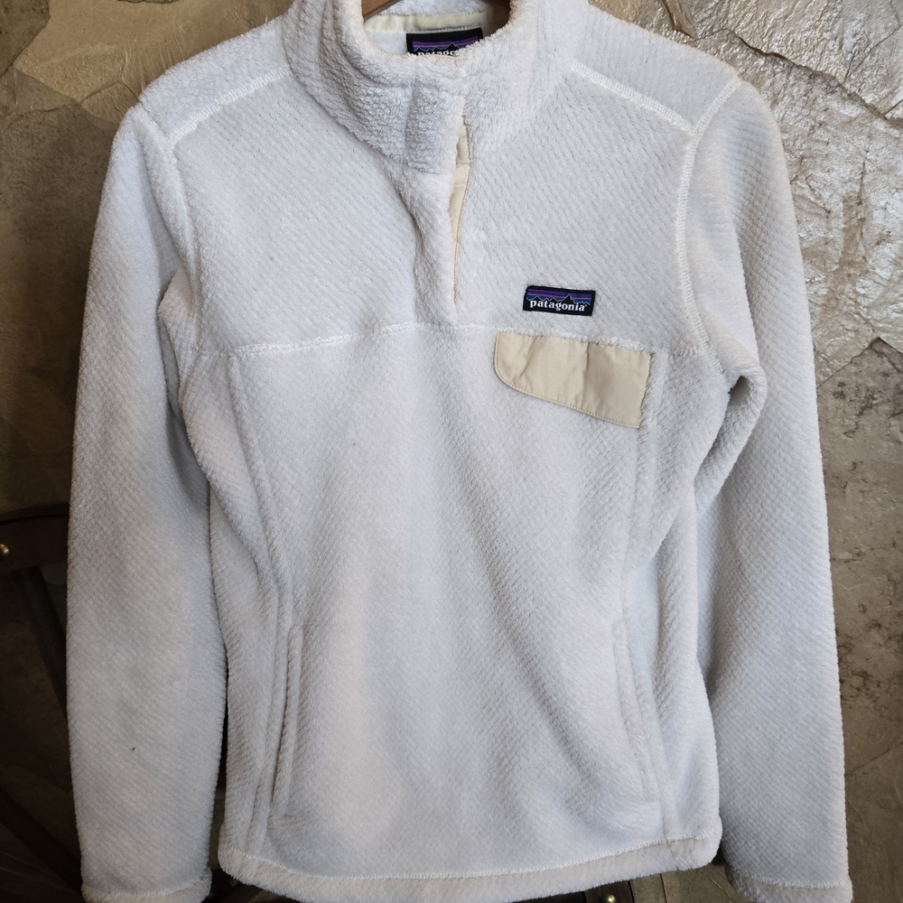 Patagonia Womens 1/4 Button Up- Ivory